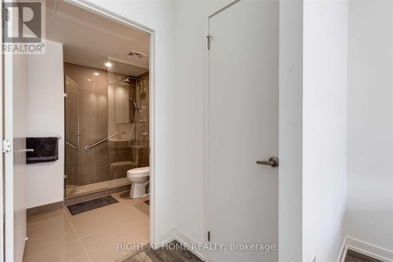 












908 - 15 LOWER JARVIS STREET

,
Toronto (Waterfront Communities),




Ontario
M5E0C4

