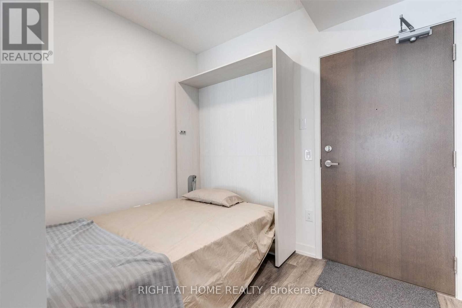 












908 - 15 LOWER JARVIS STREET

,
Toronto (Waterfront Communities),




Ontario
M5E0C4

