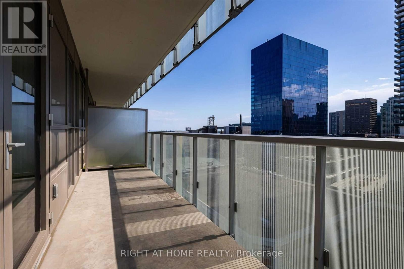 












908 - 15 LOWER JARVIS STREET

,
Toronto (Waterfront Communities),




Ontario
M5E0C4

