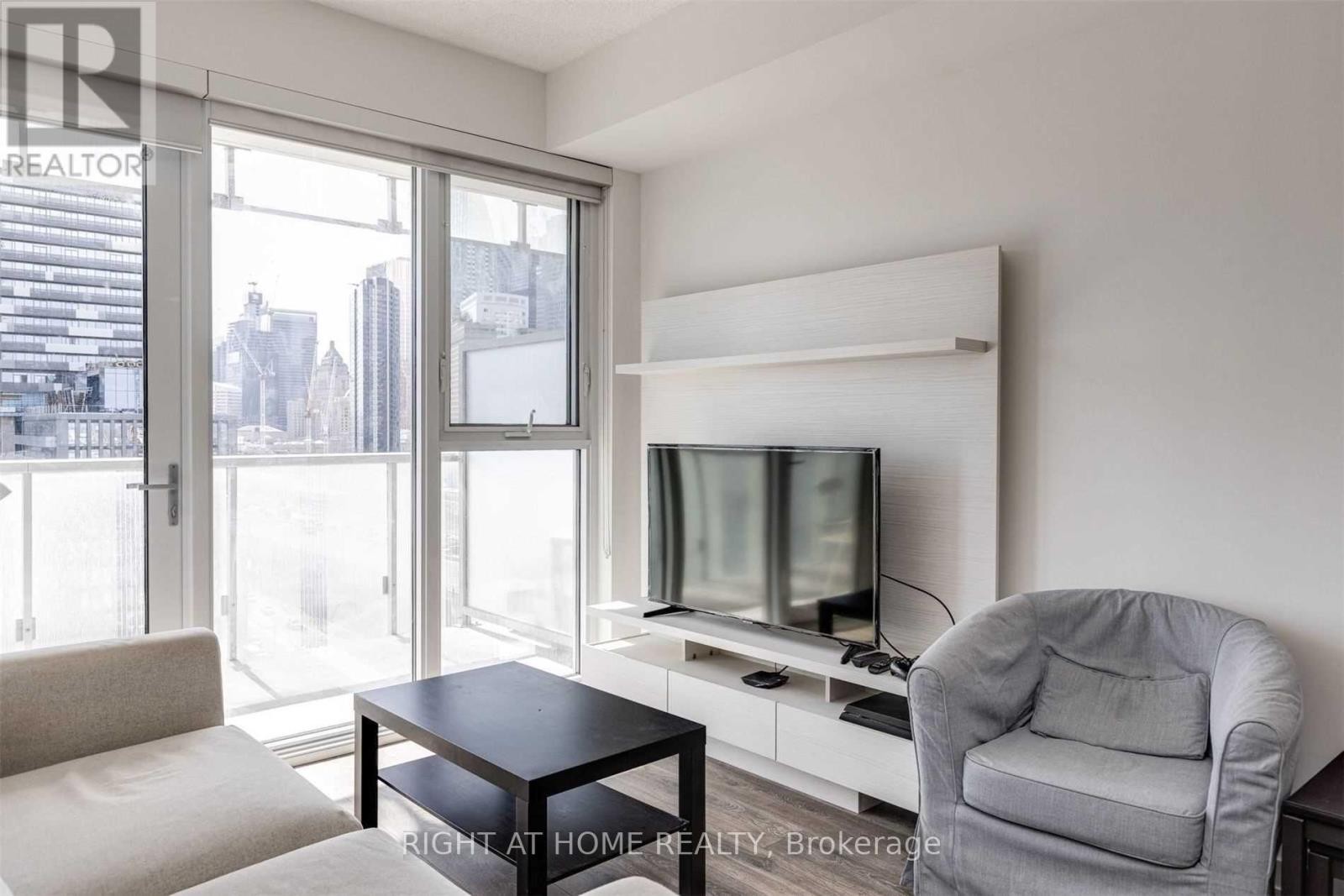












908 - 15 LOWER JARVIS STREET

,
Toronto (Waterfront Communities),




Ontario
M5E0C4

