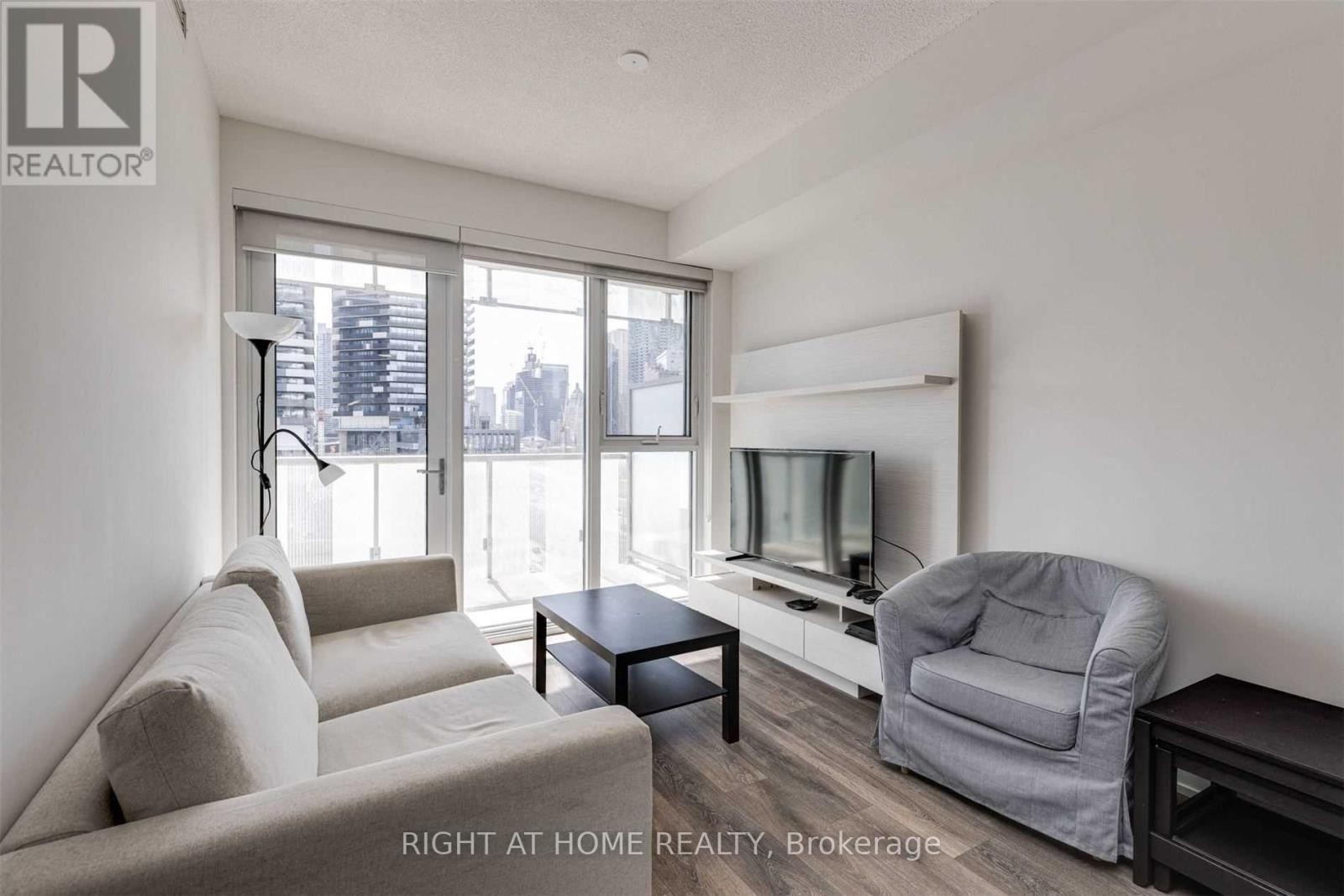 












908 - 15 LOWER JARVIS STREET

,
Toronto (Waterfront Communities),




Ontario
M5E0C4

