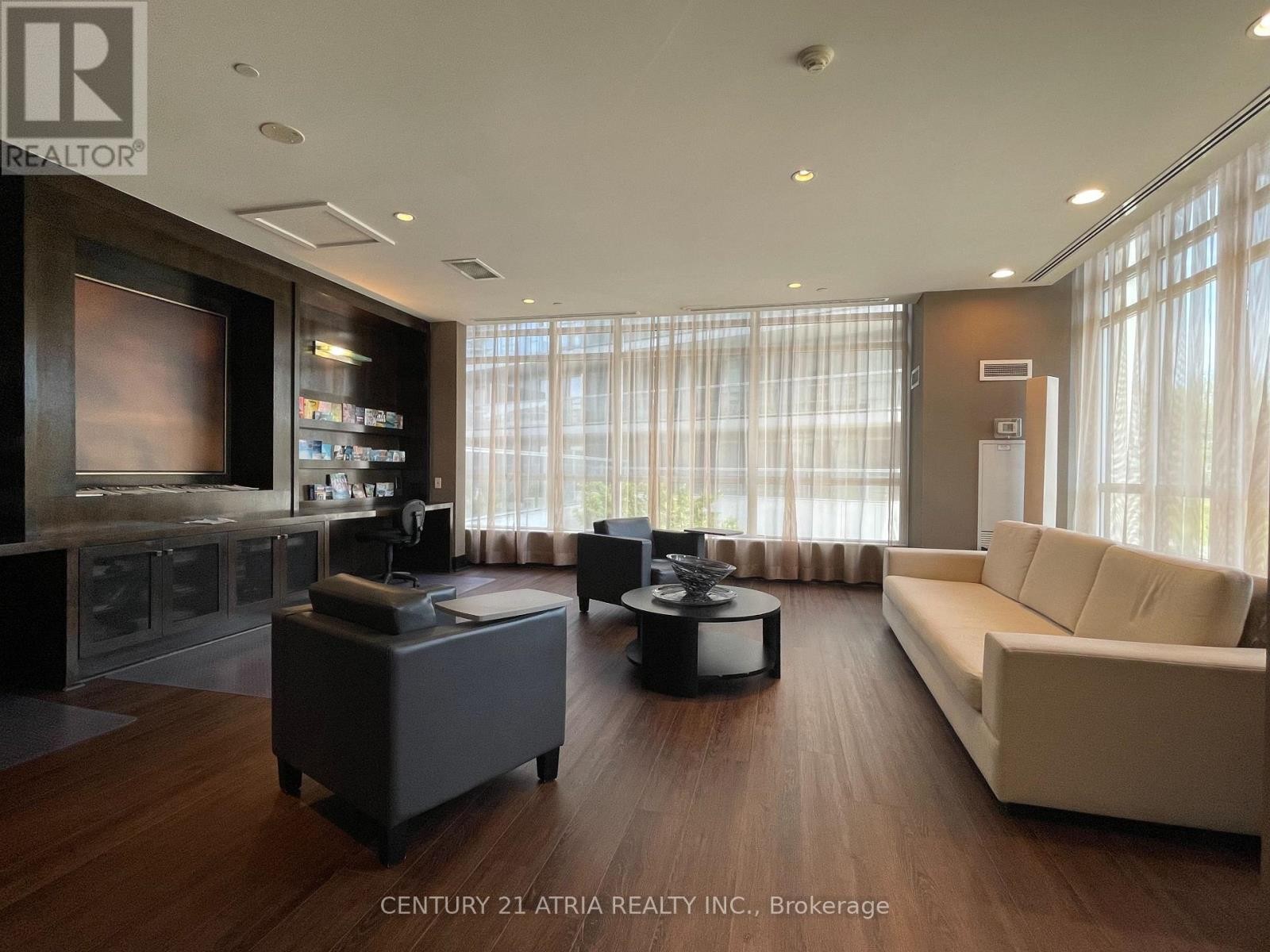 












1504 - 30 HERONS HILL WAY N

,
Toronto (Henry Farm),




Ontario
M2J0A7

