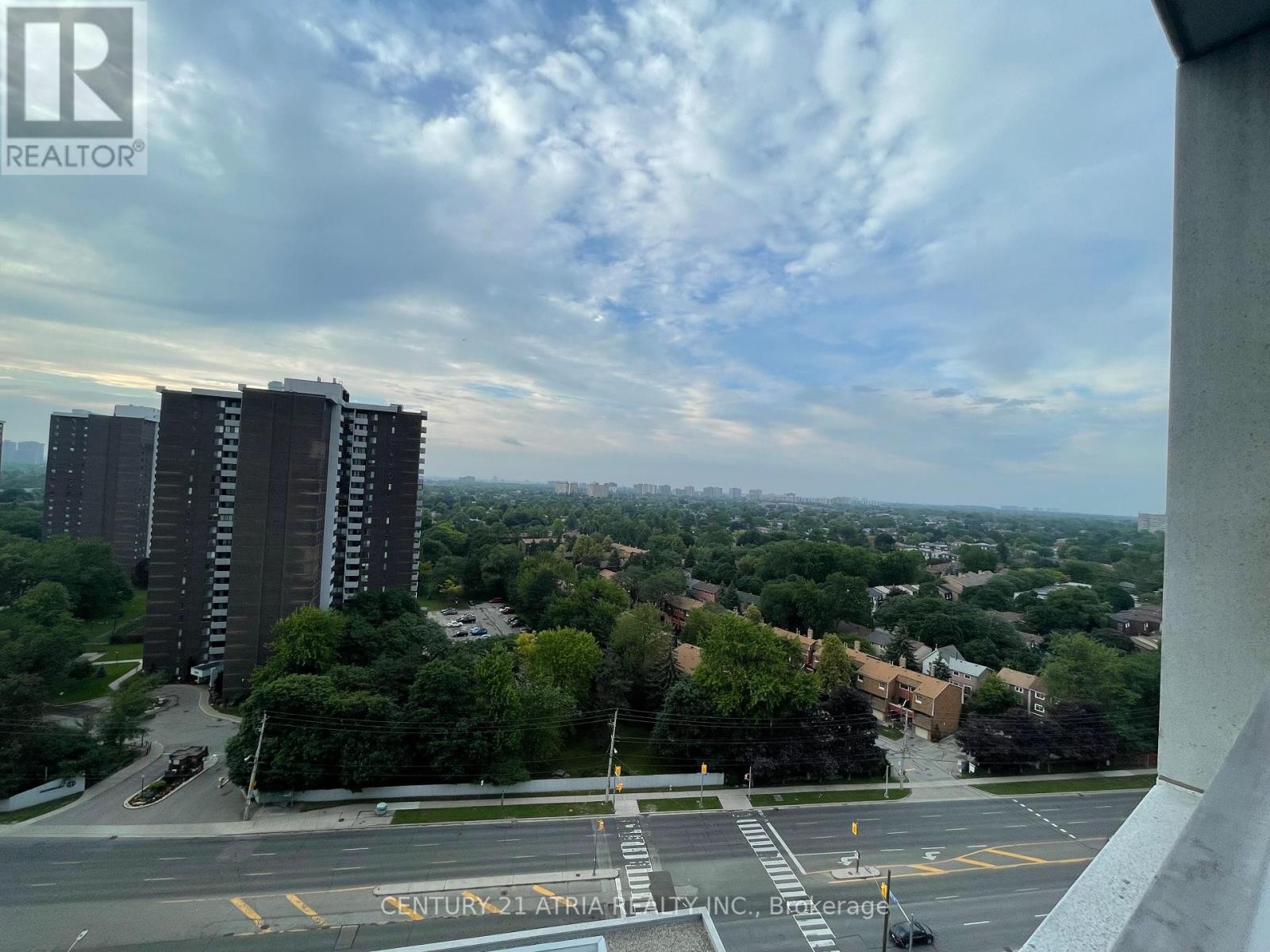 












1504 - 30 HERONS HILL WAY N

,
Toronto (Henry Farm),




Ontario
M2J0A7

