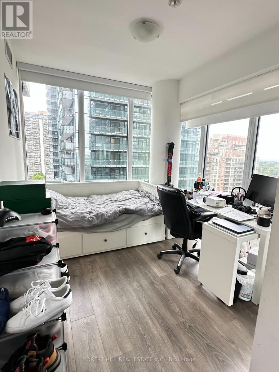 












1403 - 99 BROADWAY AVENUE

,
Toronto (Mount Pleasant West),




Ontario
M4P0E3

