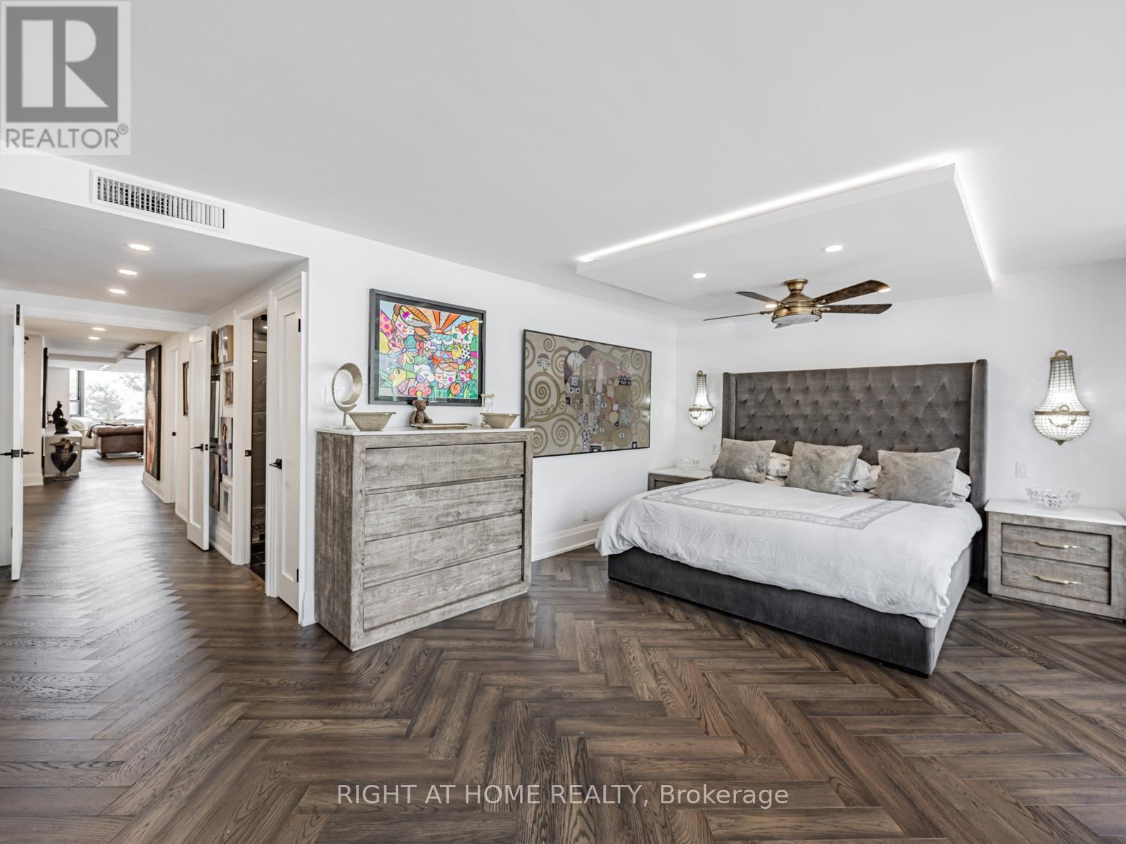 












401 - 1166 BAY STREET

,
Toronto (Bay Street Corridor),




Ontario
M5S2X8

