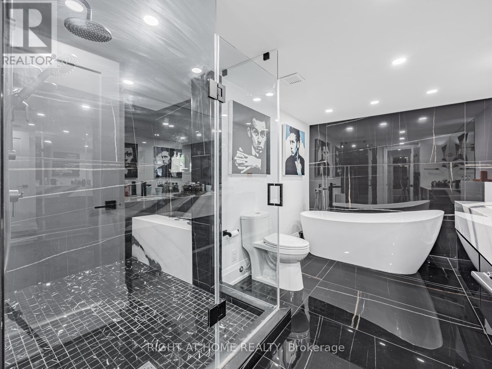 












401 - 1166 BAY STREET

,
Toronto (Bay Street Corridor),




Ontario
M5S2X8

