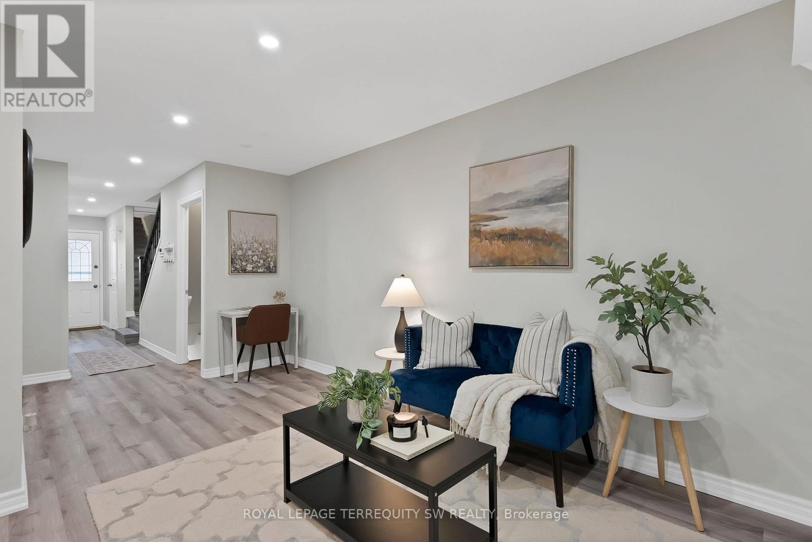 












158 WOODY VINE WAY

,
Toronto (Bayview Village),




Ontario
M2J4H6

