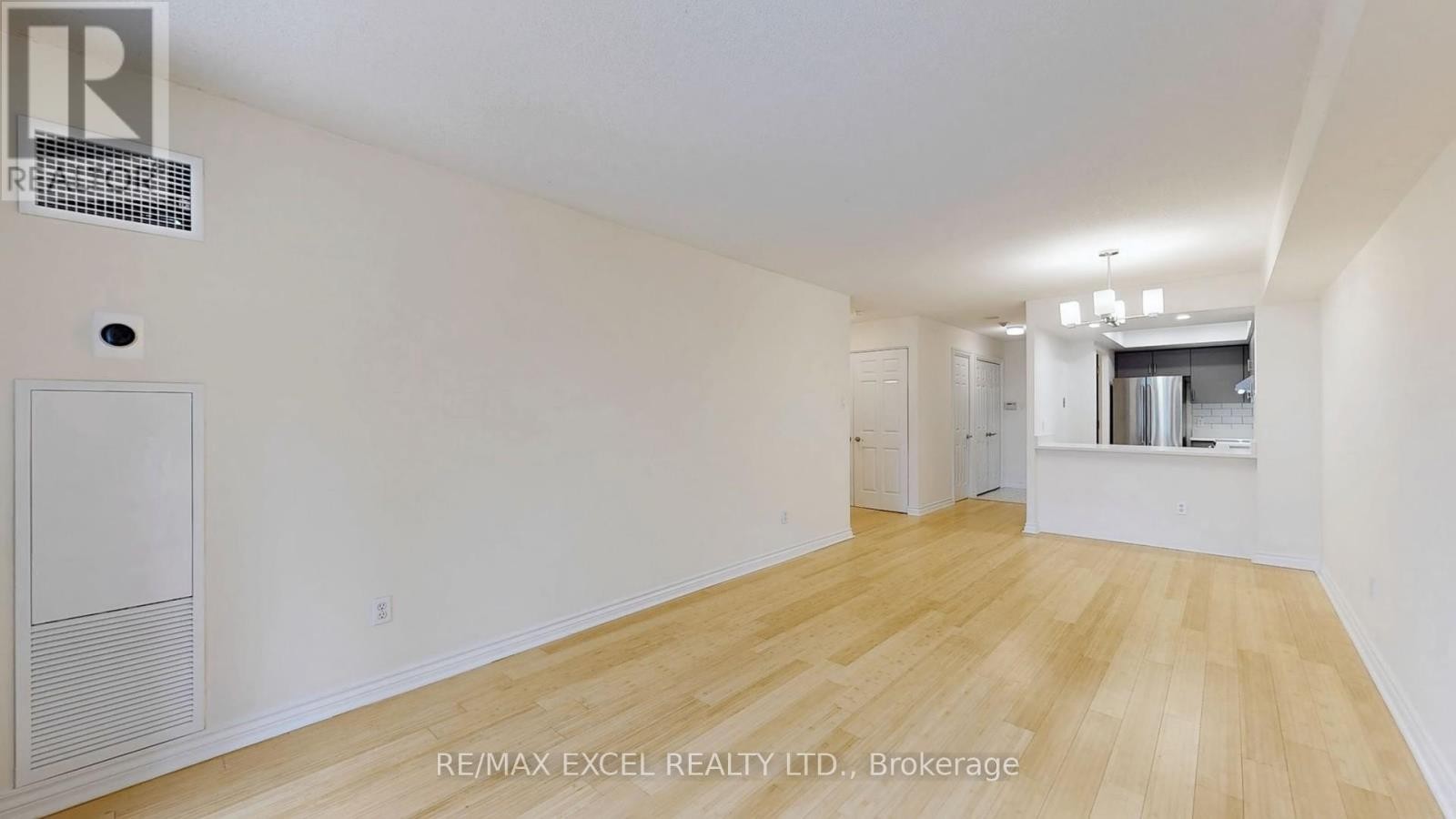 












111 - 1210 DON MILLS ROAD

,
Toronto (Banbury-Don Mills),




Ontario
M3B3N9

