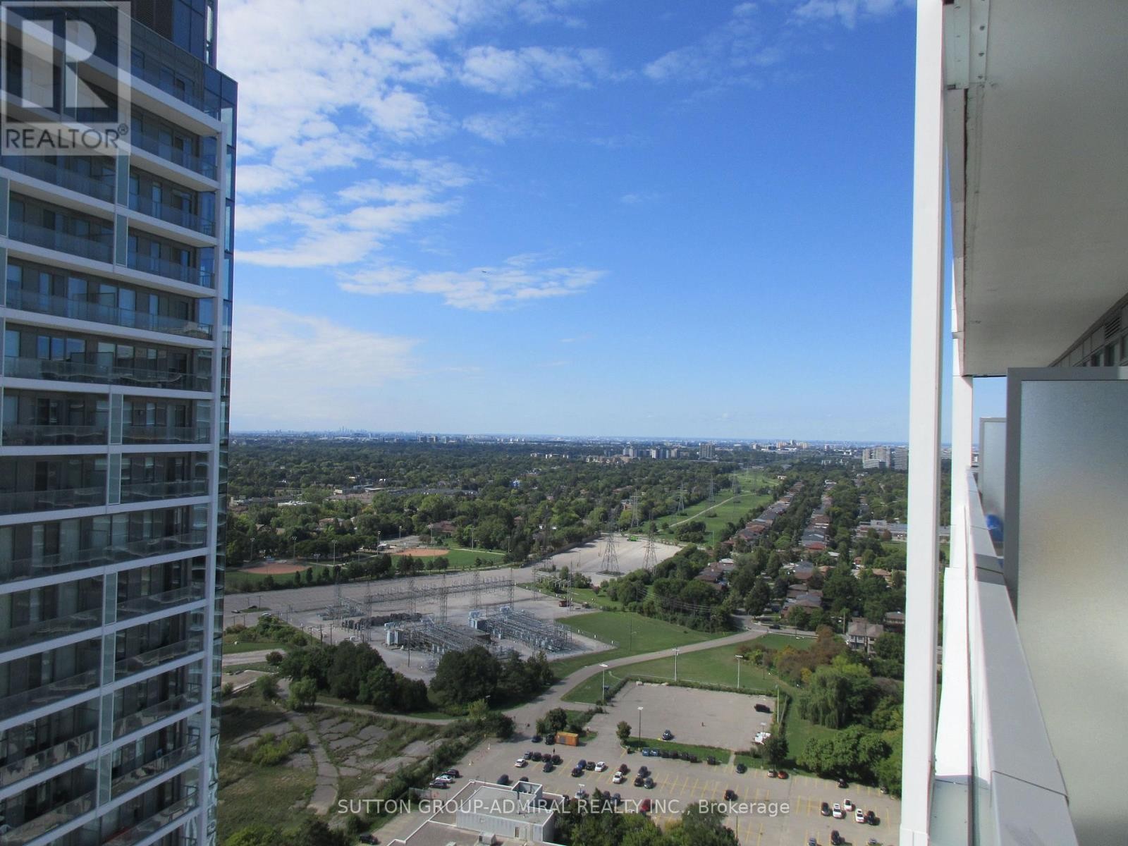 












N3005 - 7 GOLDEN LION HEIGHTS

,
Toronto (Newtonbrook East),




Ontario
M2M0C1

