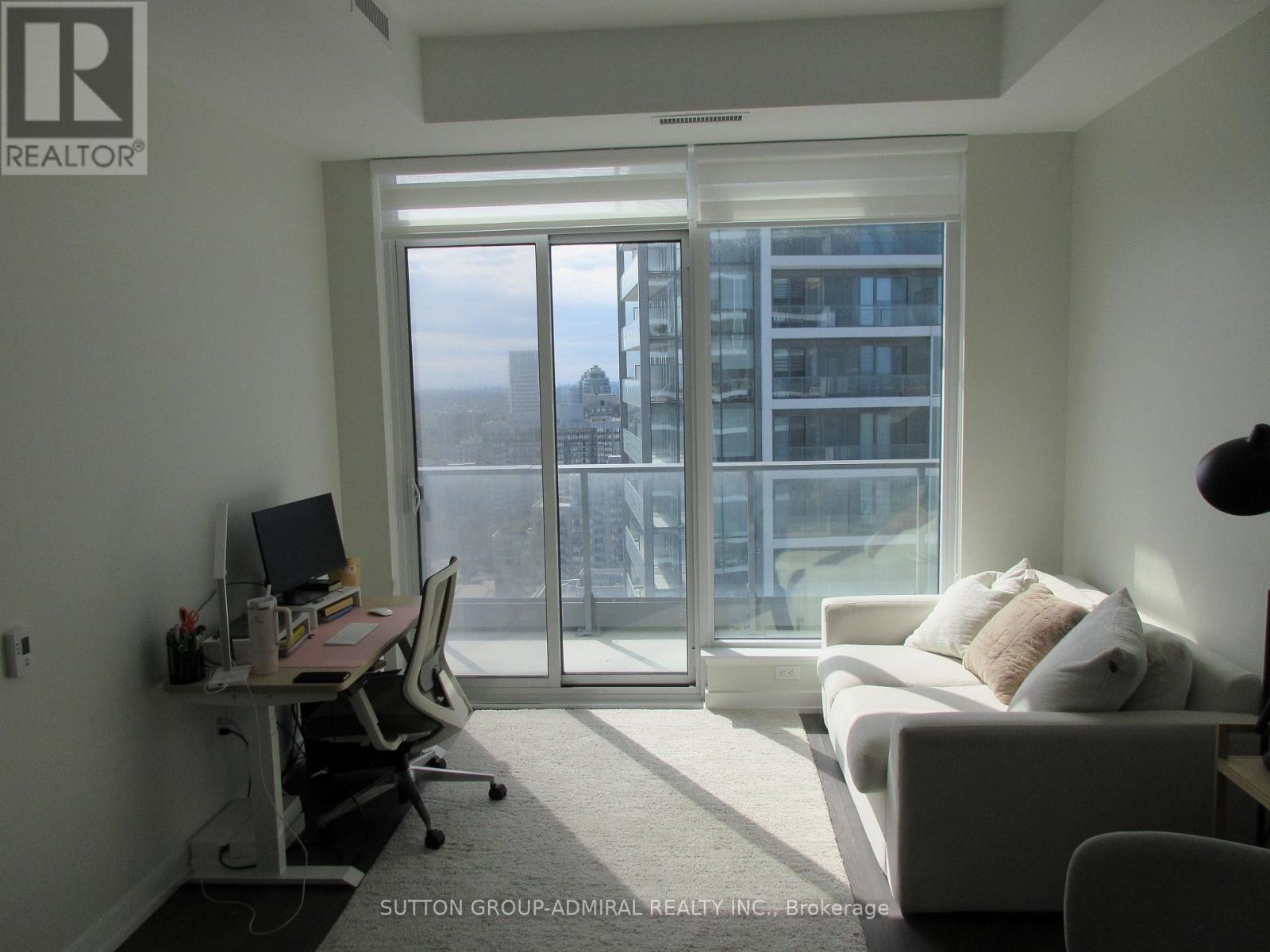 












N3005 - 7 GOLDEN LION HEIGHTS

,
Toronto (Newtonbrook East),




Ontario
M2M0C1

