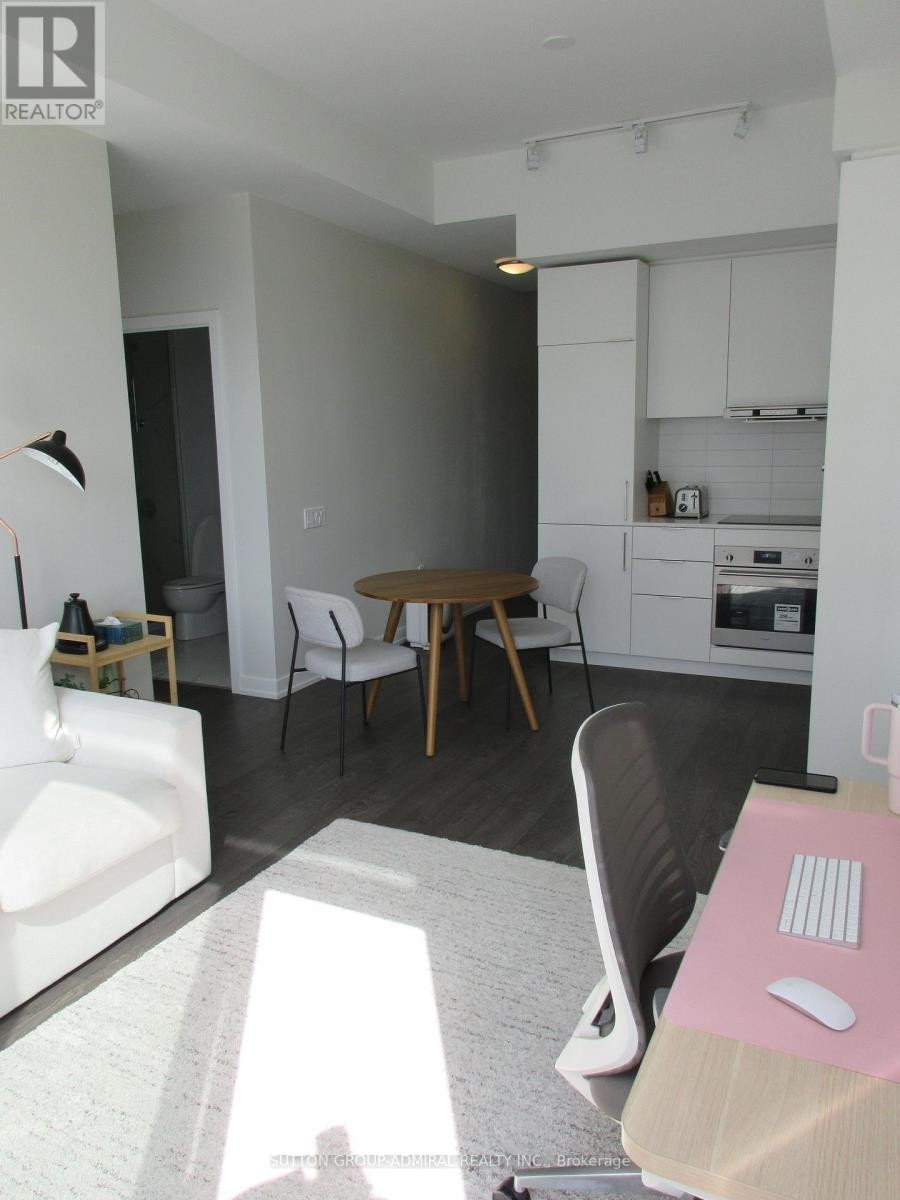 












N3005 - 7 GOLDEN LION HEIGHTS

,
Toronto (Newtonbrook East),




Ontario
M2M0C1

