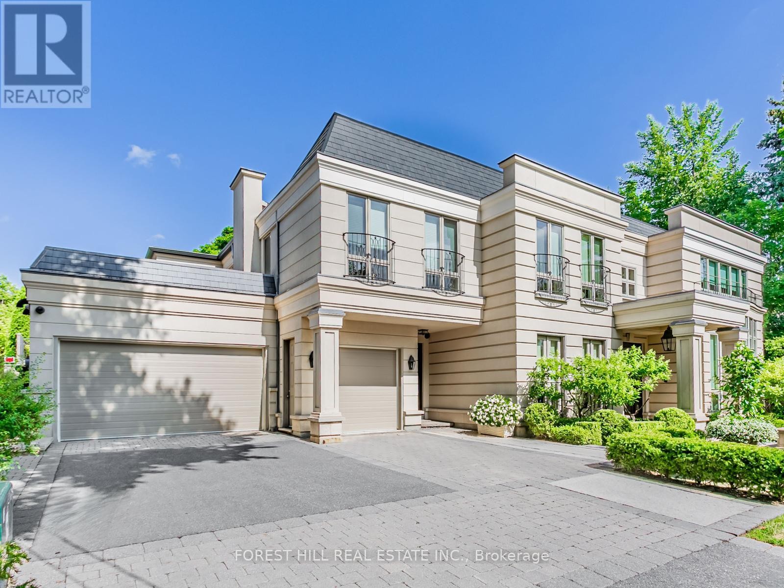 












7 CEDARWOOD AVENUE

,
Toronto (Bridle Path-Sunnybrook-York Mills),




Ontario
M2L1L7

