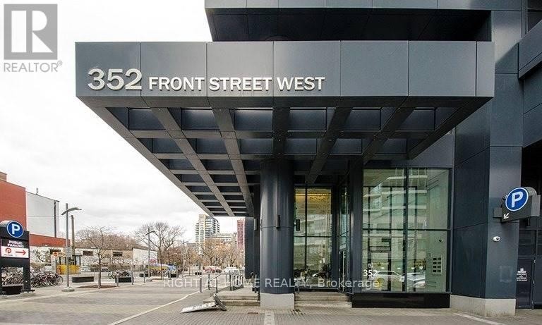 












1912 - 352 FRONT STREET W

,
Toronto (Waterfront Communities),




Ontario
M5V0K3

