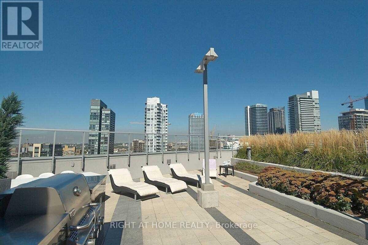 












1912 - 352 FRONT STREET W

,
Toronto (Waterfront Communities),




Ontario
M5V0K3

