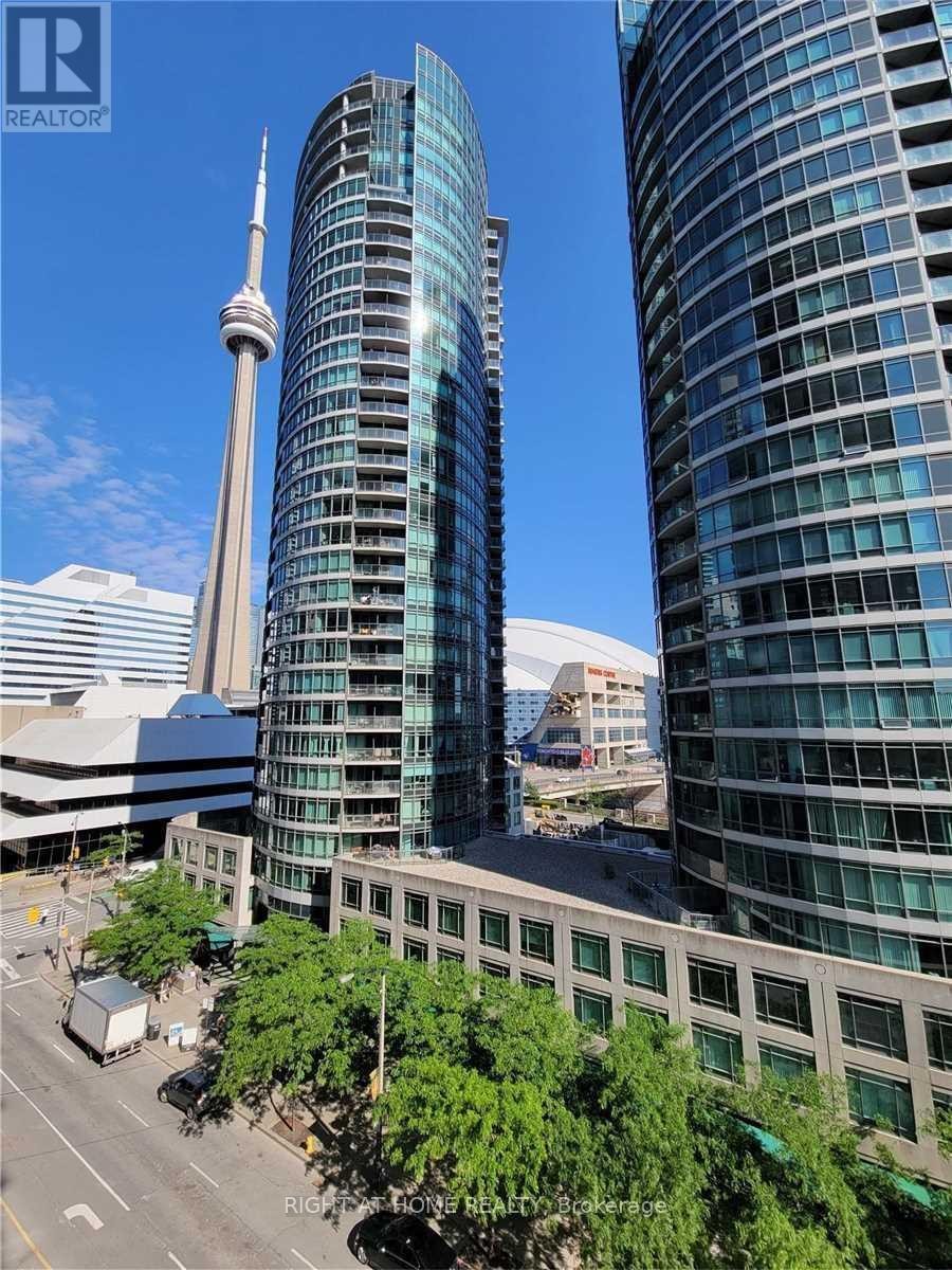 












1912 - 352 FRONT STREET W

,
Toronto (Waterfront Communities),




Ontario
M5V0K3

