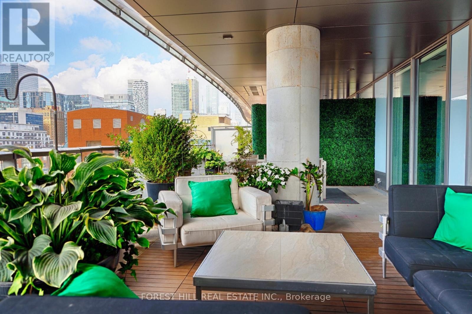 












809 - 1 MARKET STREET

,
Toronto (Waterfront Communities),




Ontario
M5E0A2

