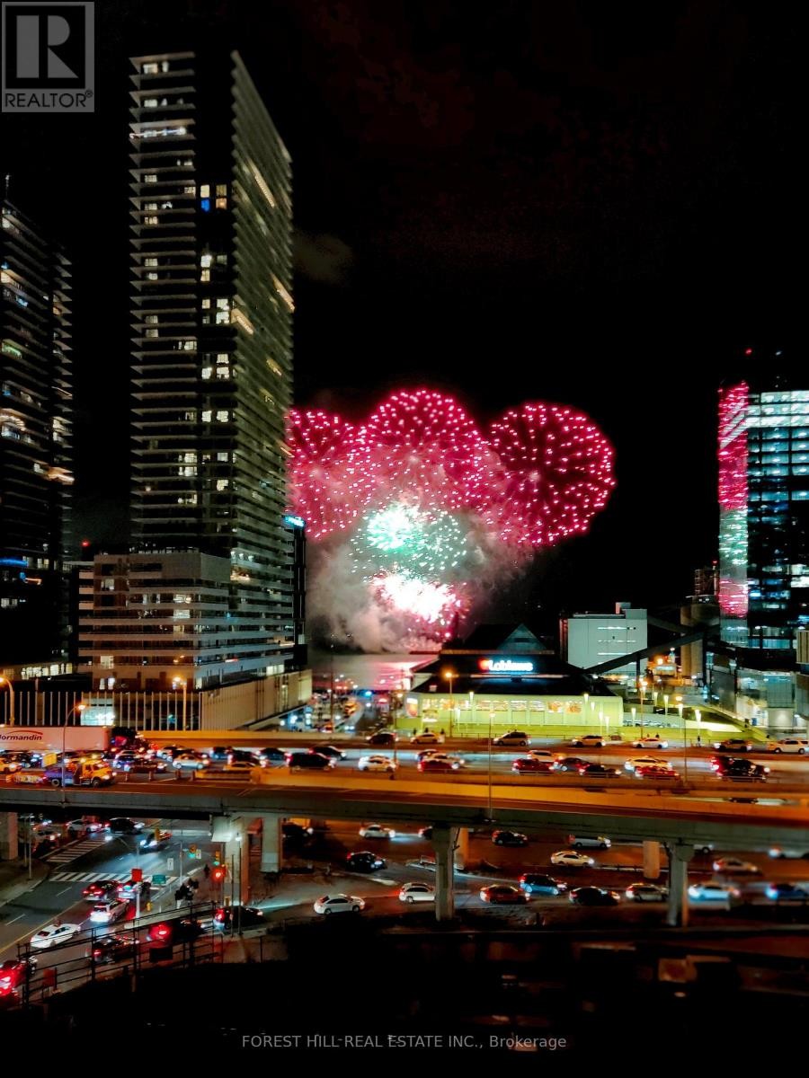 












809 - 1 MARKET STREET

,
Toronto (Waterfront Communities),




Ontario
M5E0A2

