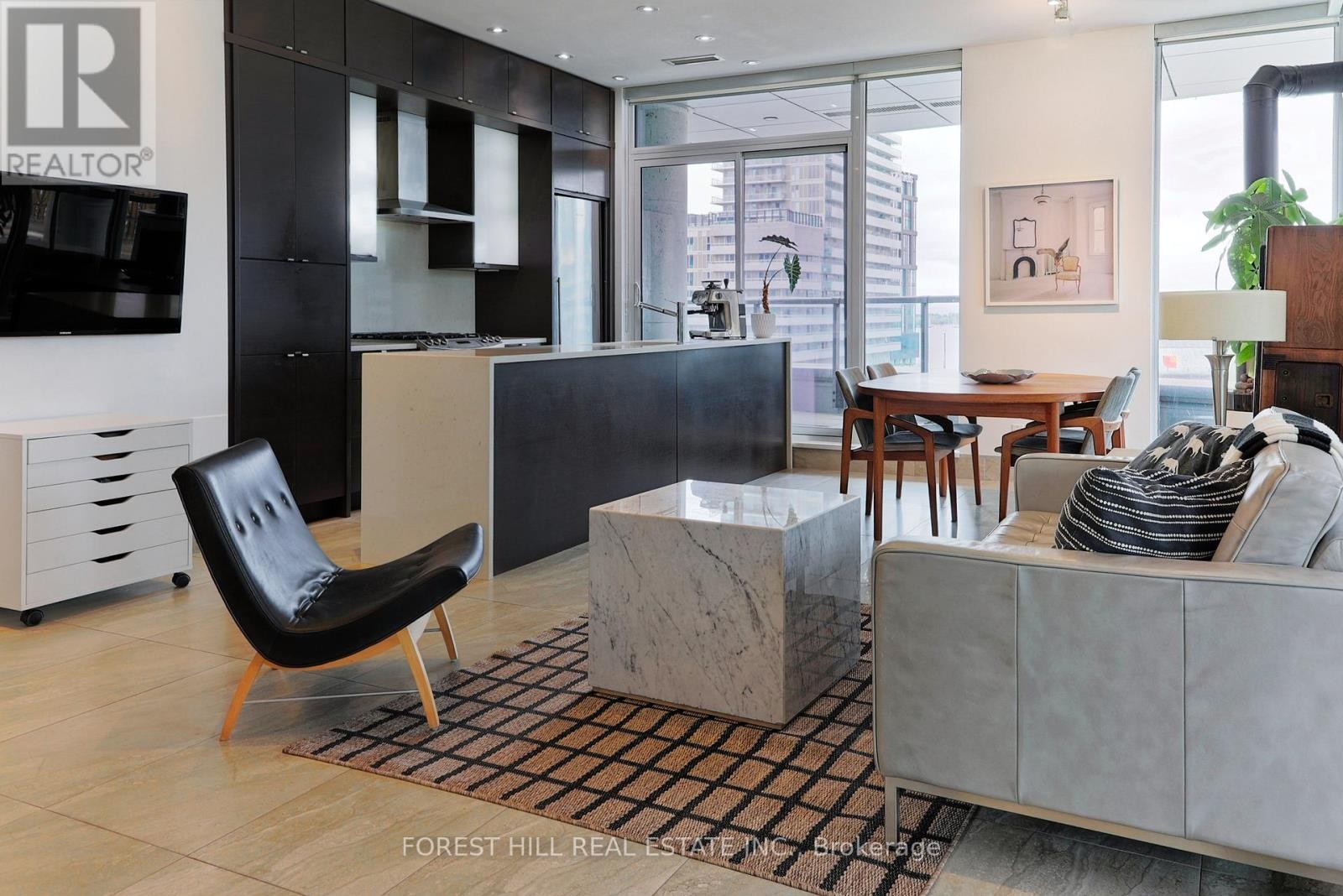 












809 - 1 MARKET STREET

,
Toronto (Waterfront Communities),




Ontario
M5E0A2

