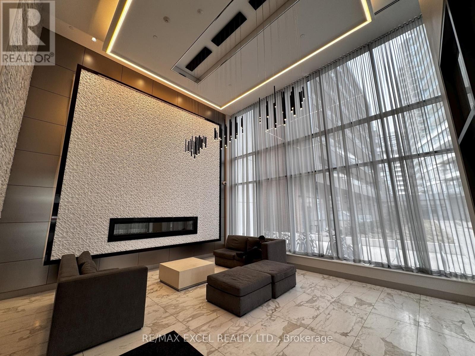 












A03 - 36 FOREST MANOR ROAD

,
Toronto (Henry Farm),




Ontario
M2J1M5

