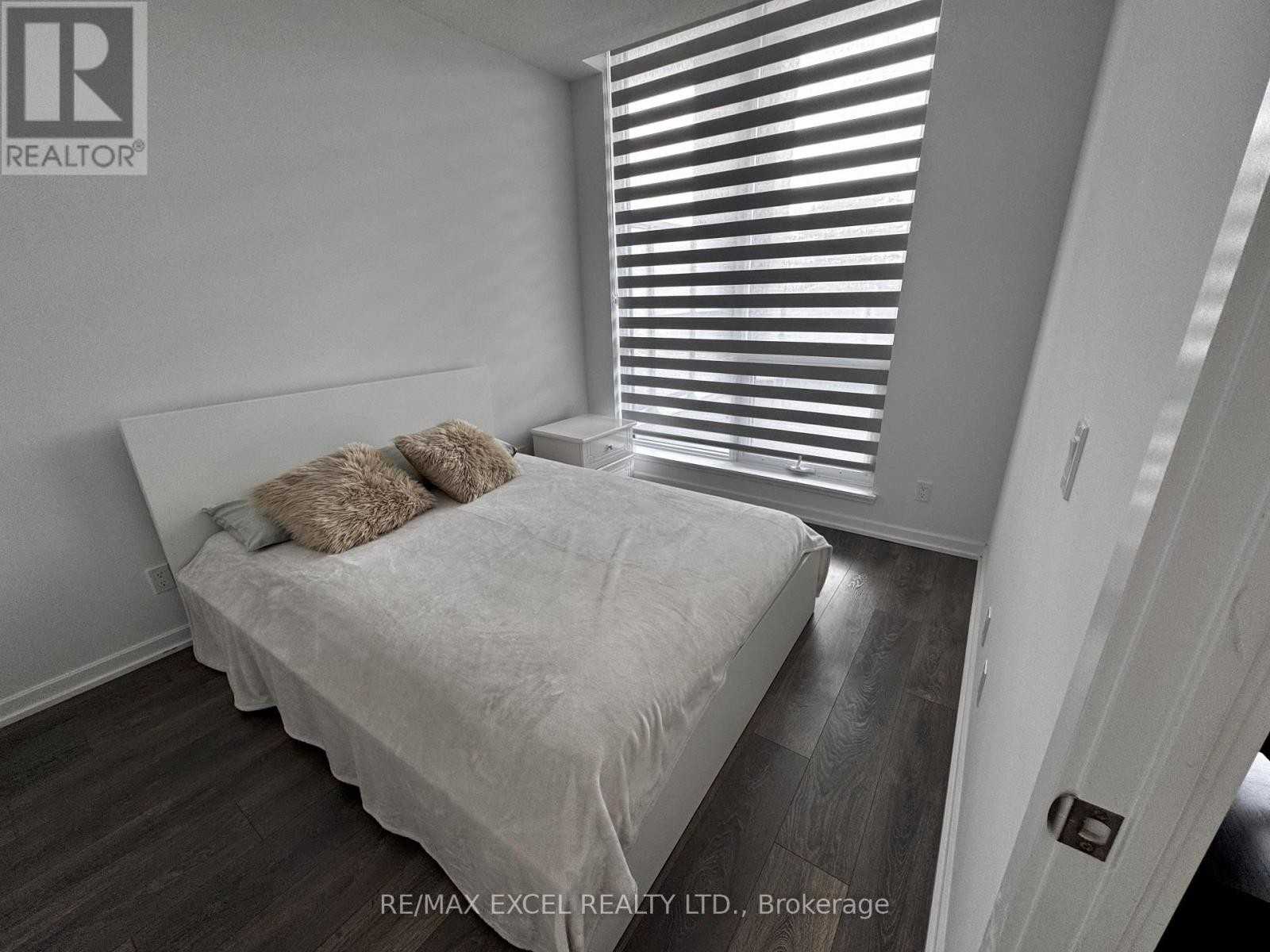 












A03 - 36 FOREST MANOR ROAD

,
Toronto (Henry Farm),




Ontario
M2J1M5

