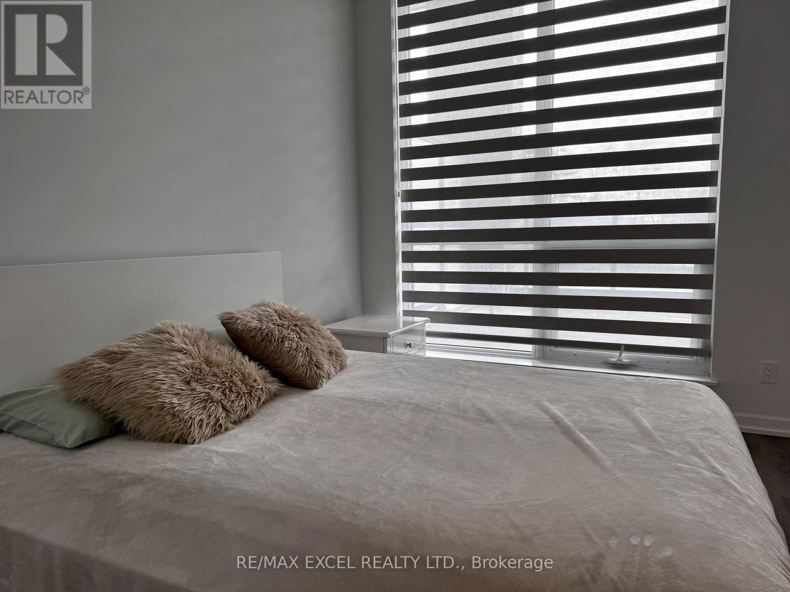 












A03 - 36 FOREST MANOR ROAD

,
Toronto (Henry Farm),




Ontario
M2J1M5

