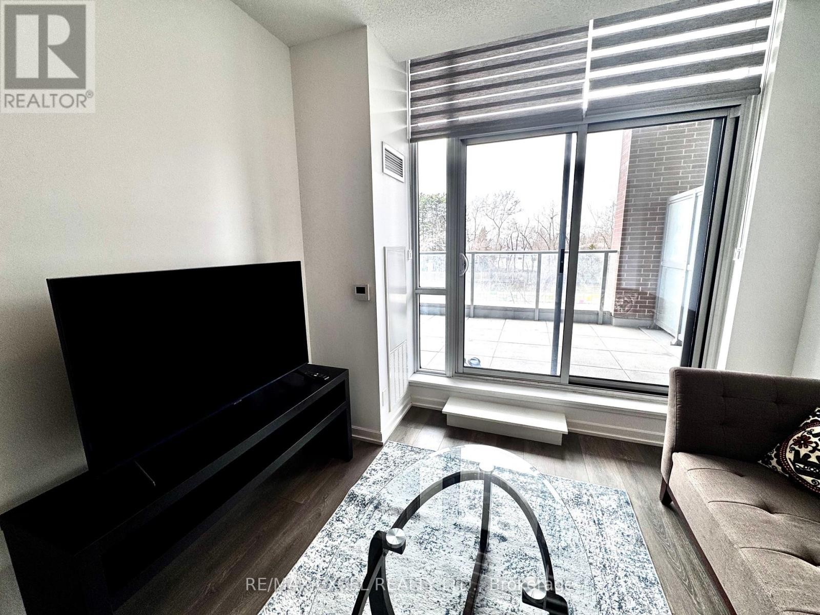 












A03 - 36 FOREST MANOR ROAD

,
Toronto (Henry Farm),




Ontario
M2J1M5

