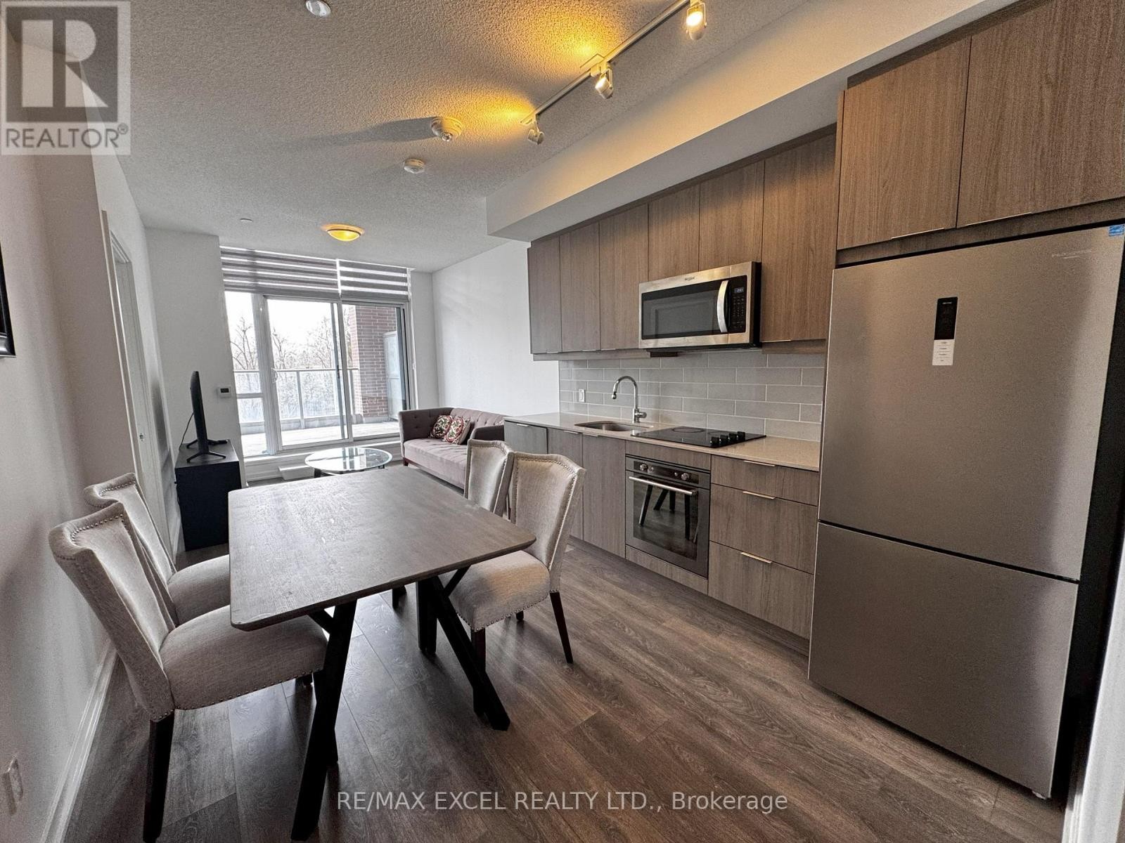 












A03 - 36 FOREST MANOR ROAD

,
Toronto (Henry Farm),




Ontario
M2J1M5

