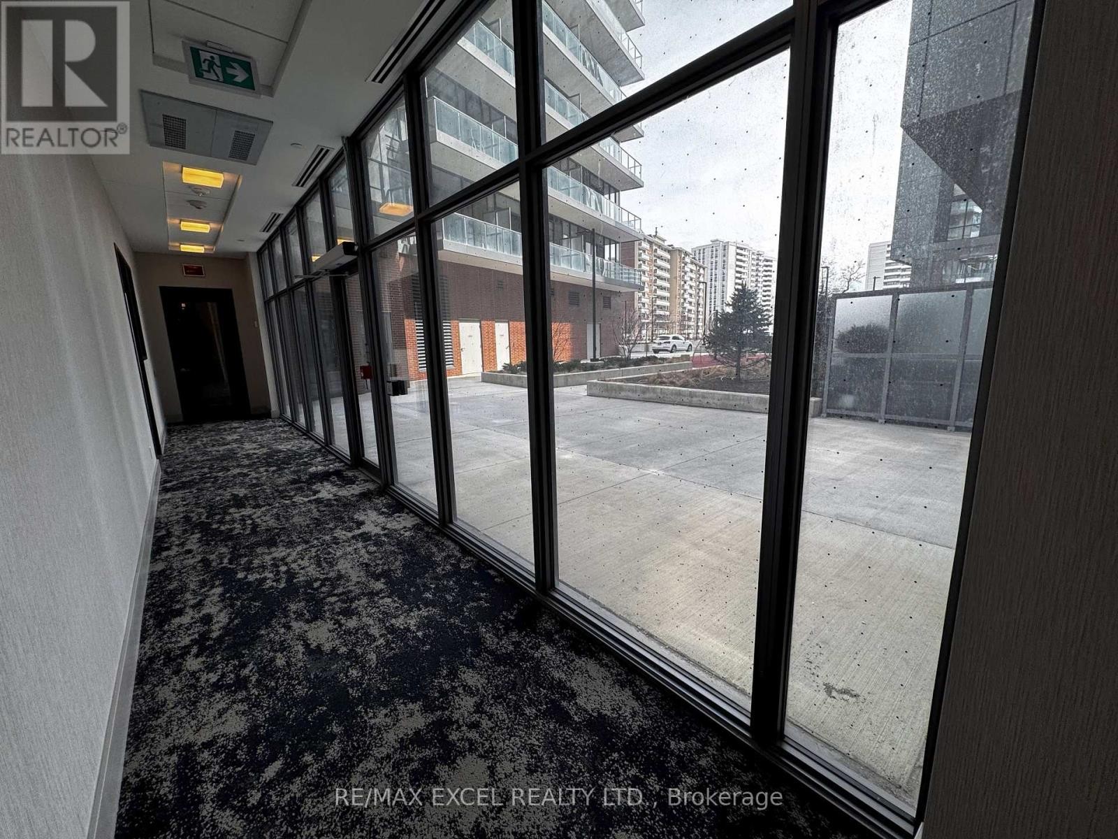 












A03 - 36 FOREST MANOR ROAD

,
Toronto (Henry Farm),




Ontario
M2J1M5

