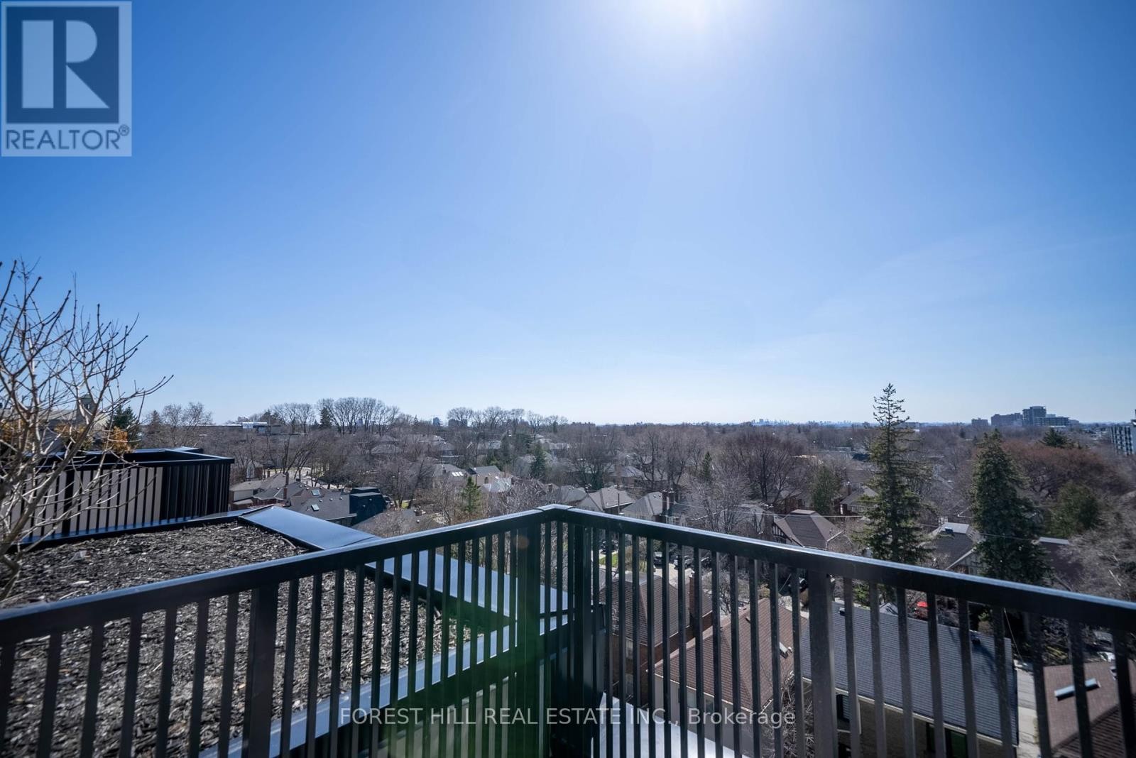 












6A - 2010 BATHURST STREET

,
Toronto (Humewood-Cedarvale),




Ontario
M5P0A8

