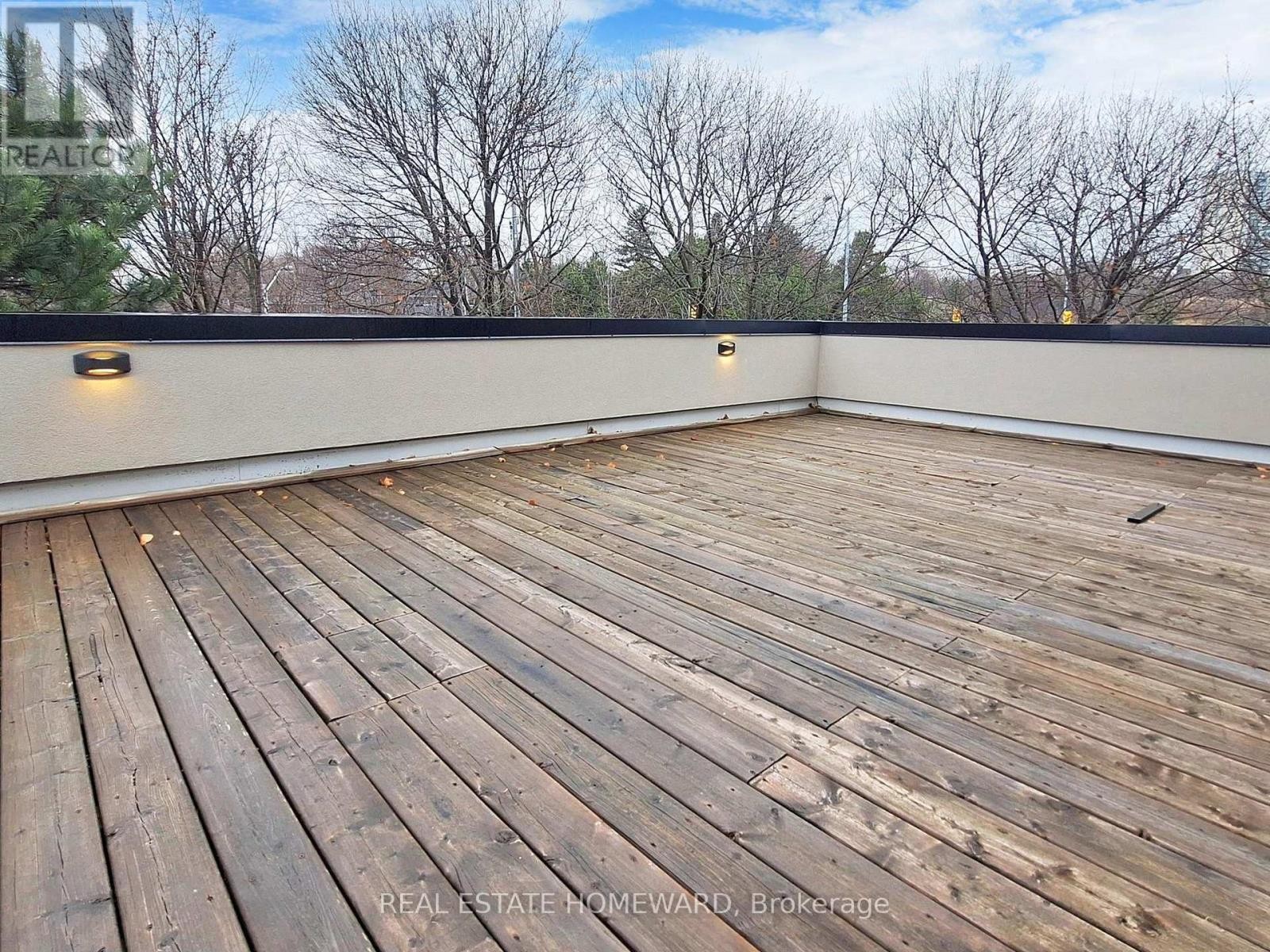 












128 LAURENTIDE DRIVE

,
Toronto (Parkwoods-Donalda),




Ontario
M3A3E5

