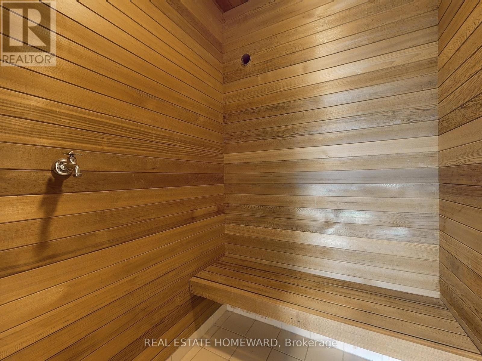 












128 LAURENTIDE DRIVE

,
Toronto (Parkwoods-Donalda),




Ontario
M3A3E5

