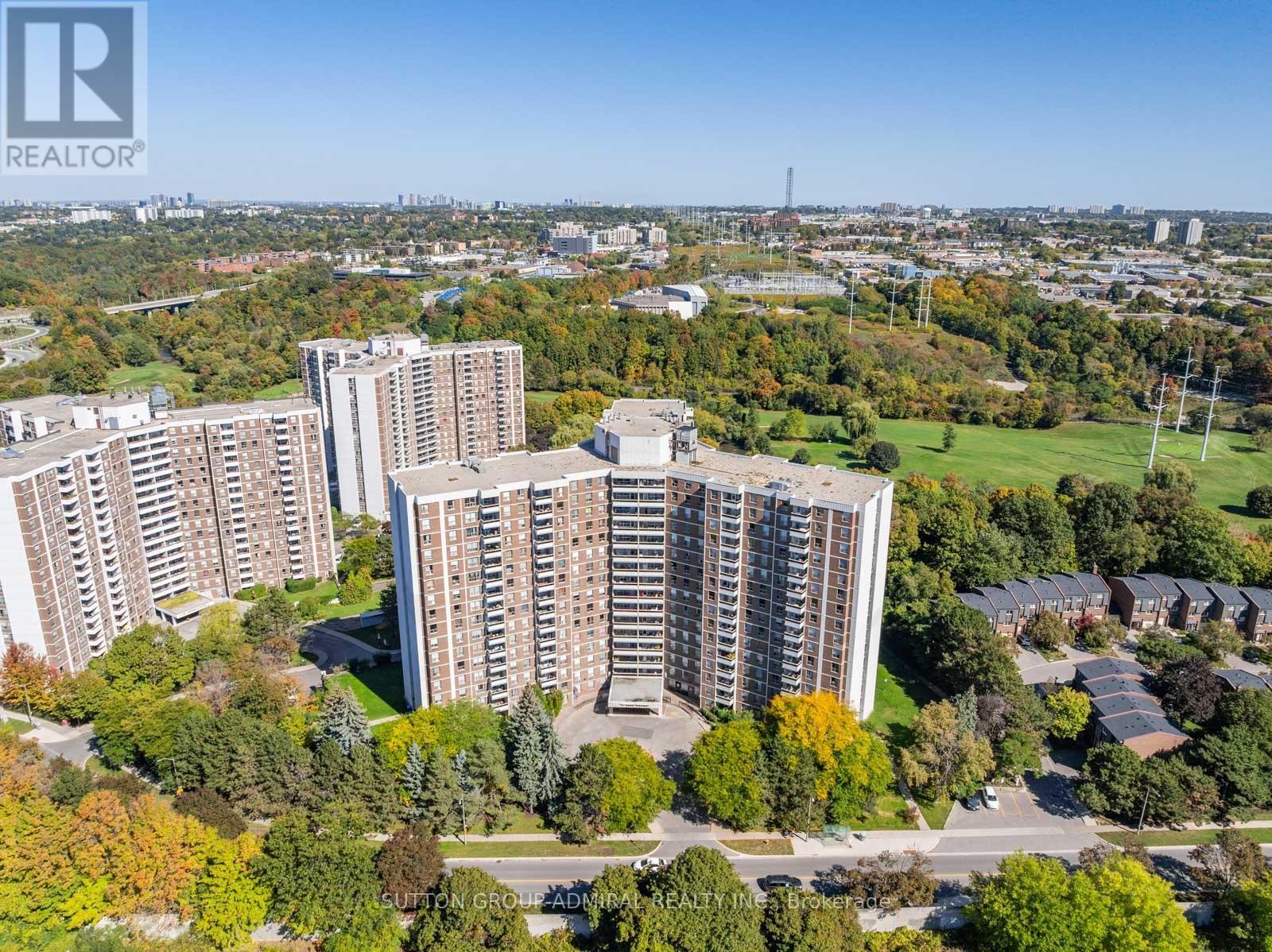 












415 - 5 SHADY GOLFWAY

,
Toronto (Flemingdon Park),




Ontario
M3C3A5

