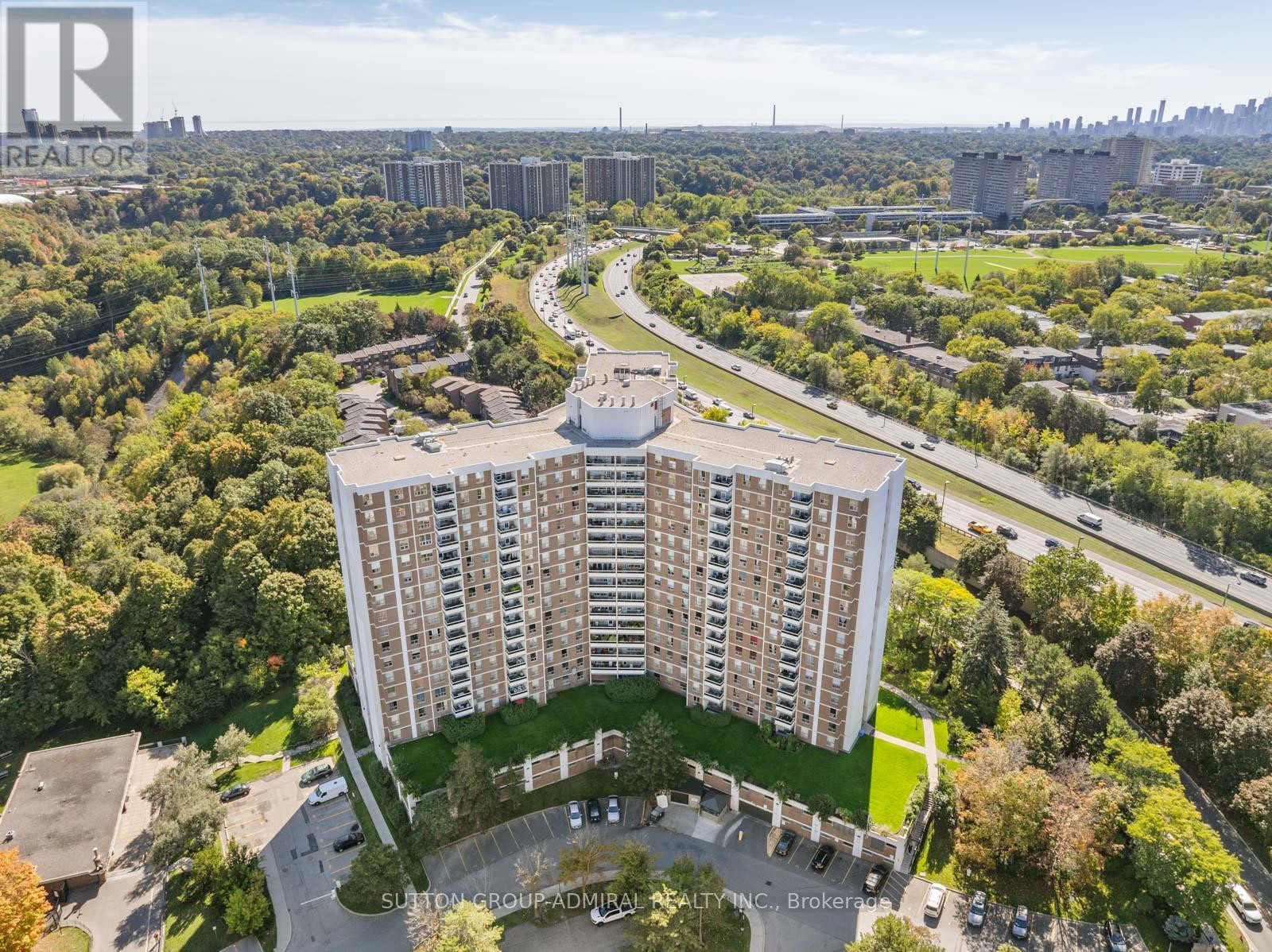 












415 - 5 SHADY GOLFWAY

,
Toronto (Flemingdon Park),




Ontario
M3C3A5


