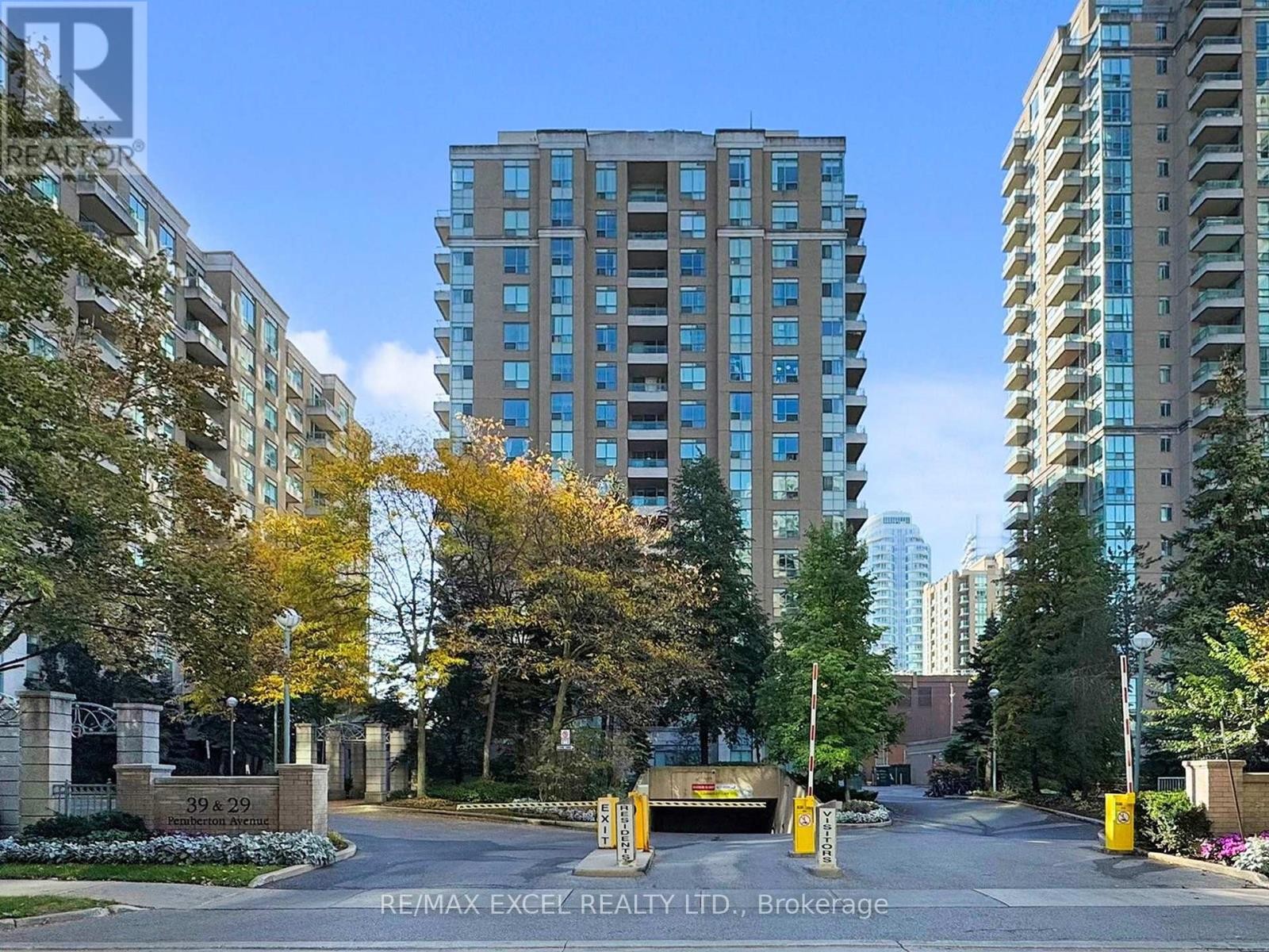 












707 - 29 PEMBERTON AVENUE

,
Toronto (Newtonbrook East),




Ontario
M2M4L5

