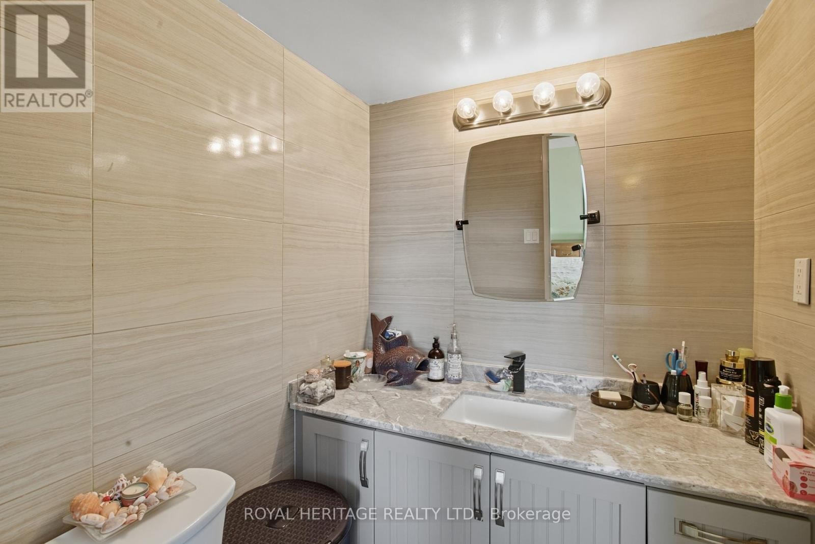 












1706 - 75 GRAYDON HALL DRIVE

,
Toronto (Parkwoods-Donalda),




Ontario
M3A3M5

