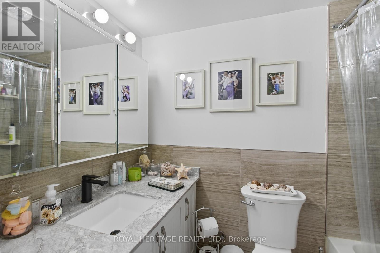 












1706 - 75 GRAYDON HALL DRIVE

,
Toronto (Parkwoods-Donalda),




Ontario
M3A3M5

