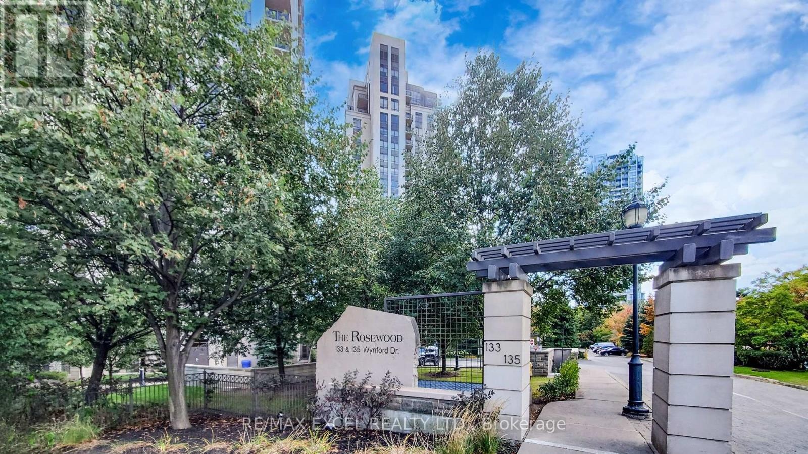 












1204 - 135 WYNFORD DRIVE

,
Toronto (Banbury-Don Mills),




Ontario
M3C0J4

