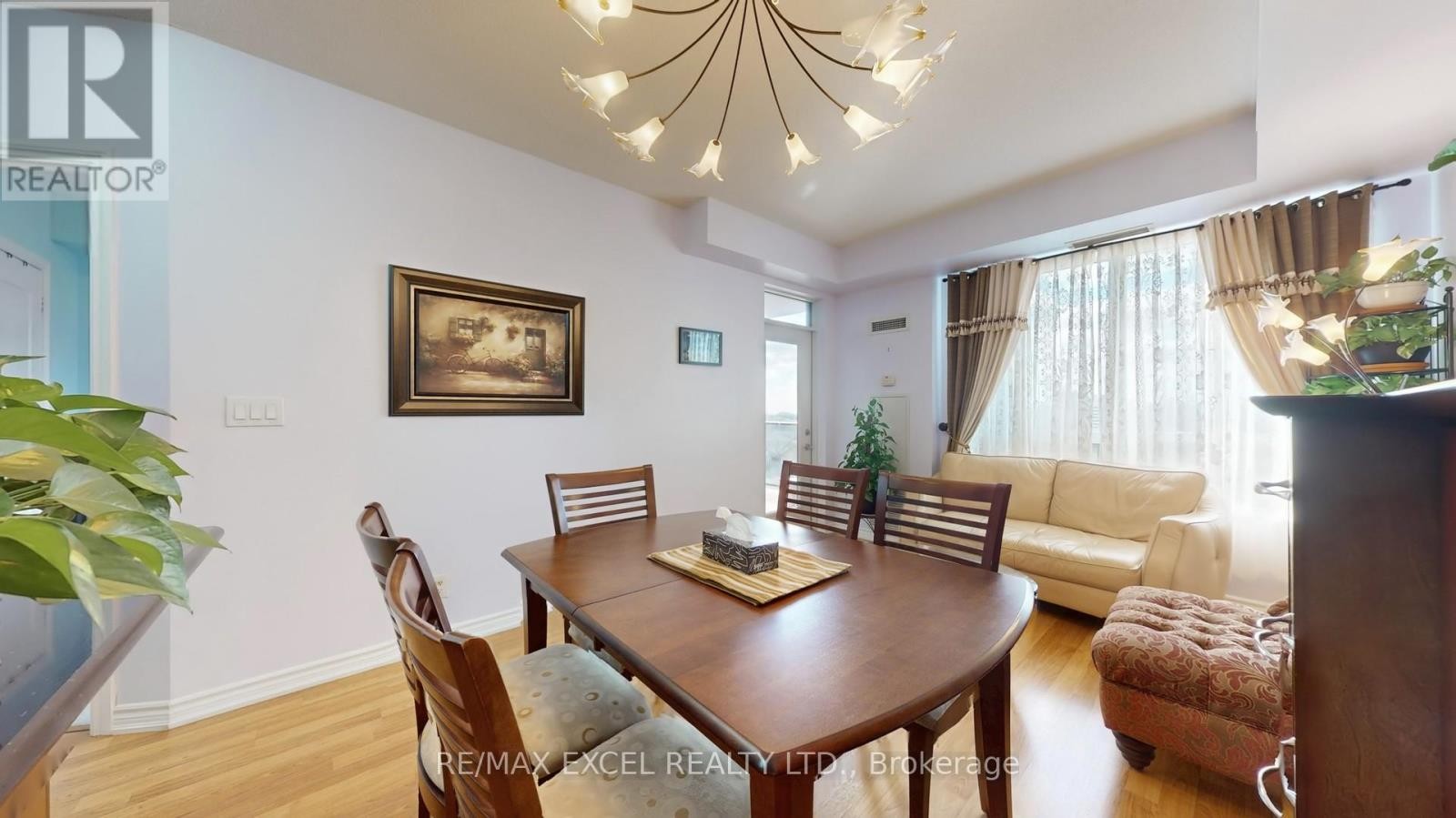 












1204 - 135 WYNFORD DRIVE

,
Toronto (Banbury-Don Mills),




Ontario
M3C0J4

