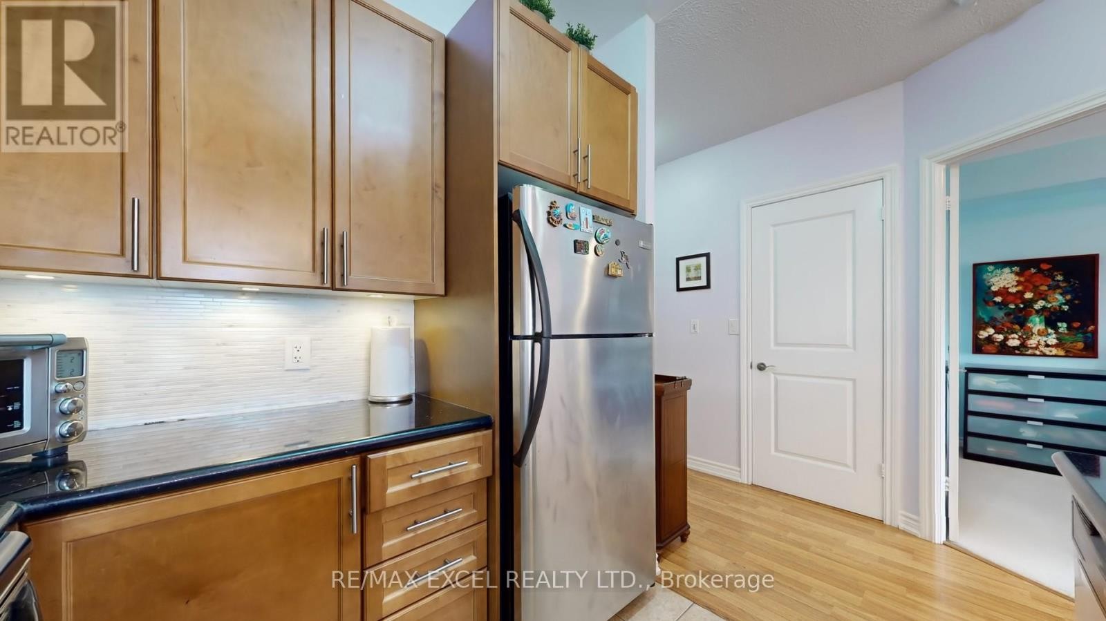 












1204 - 135 WYNFORD DRIVE

,
Toronto (Banbury-Don Mills),




Ontario
M3C0J4

