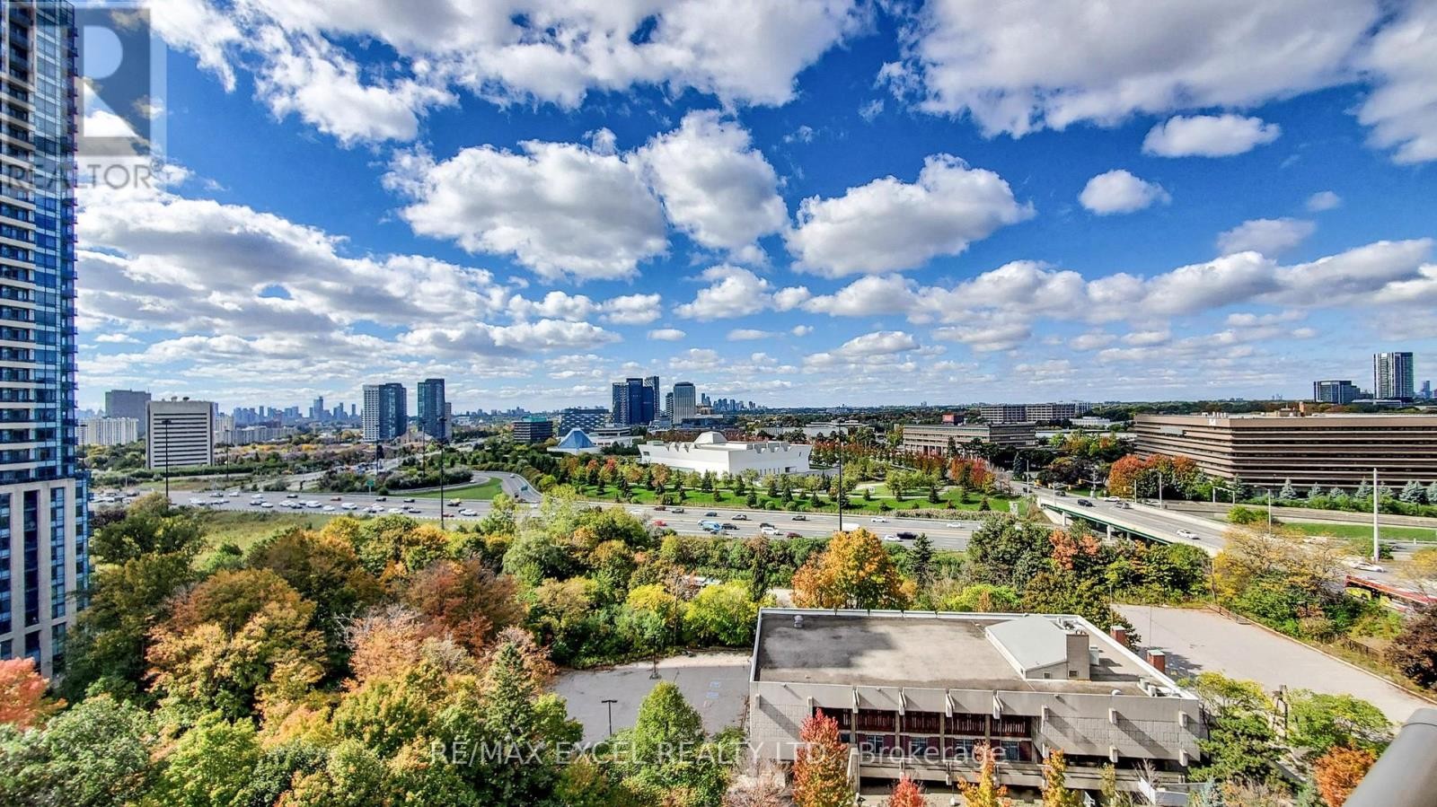












1204 - 135 WYNFORD DRIVE

,
Toronto (Banbury-Don Mills),




Ontario
M3C0J4

