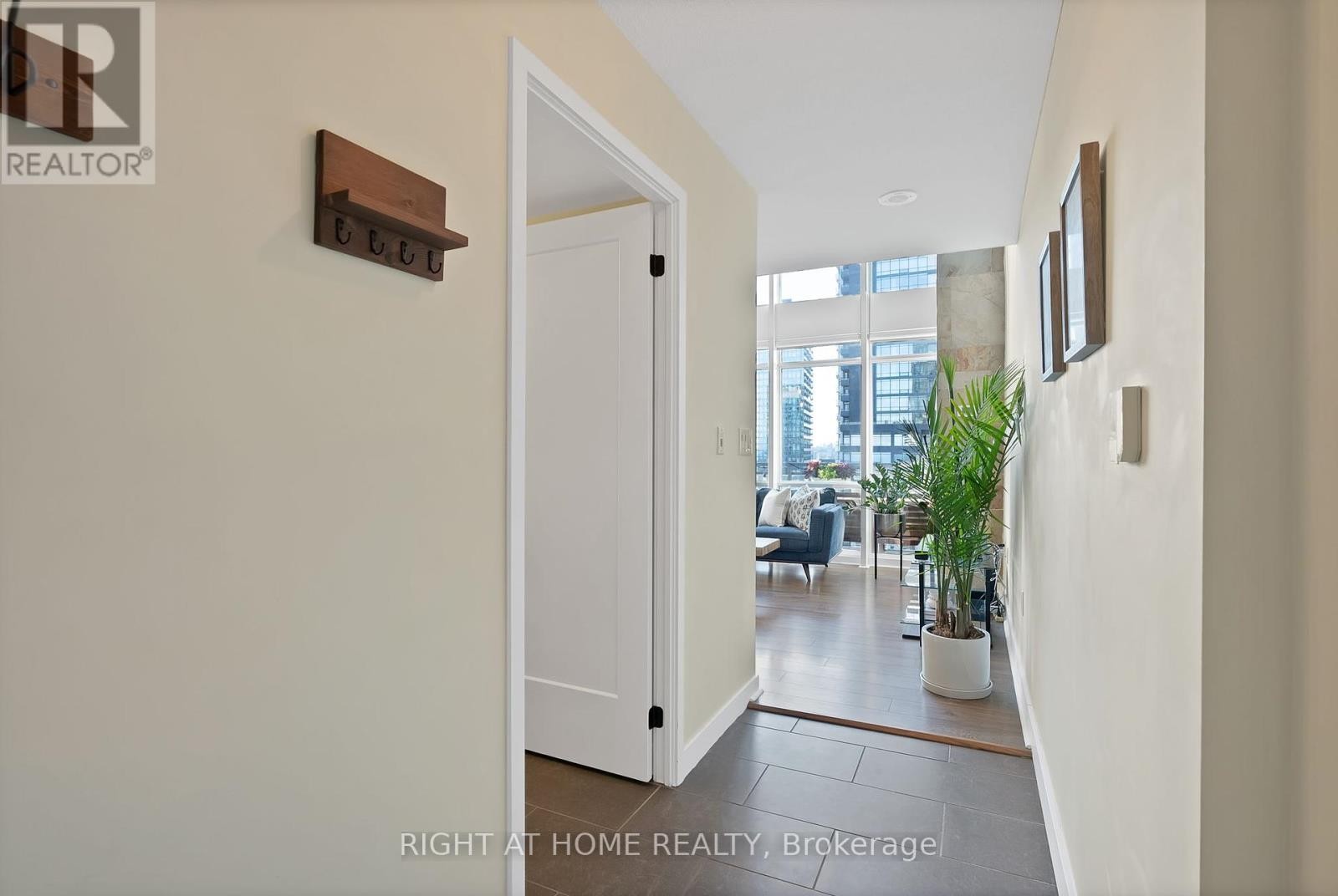 












3205 - 15 FORT YORK BOULEVARD

,
Toronto (Waterfront Communities),




Ontario
M5V3Y4

