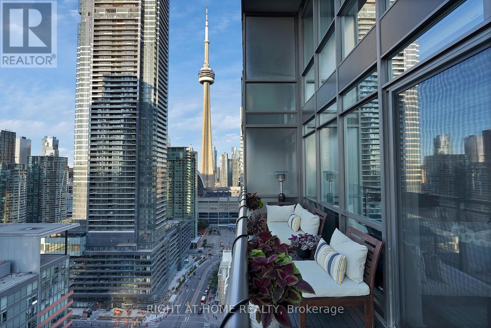 












3205 - 15 FORT YORK BOULEVARD

,
Toronto (Waterfront Communities),




Ontario
M5V3Y4

