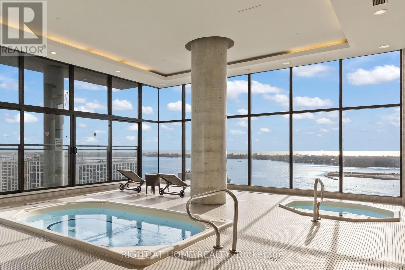 












3205 - 15 FORT YORK BOULEVARD

,
Toronto (Waterfront Communities),




Ontario
M5V3Y4

