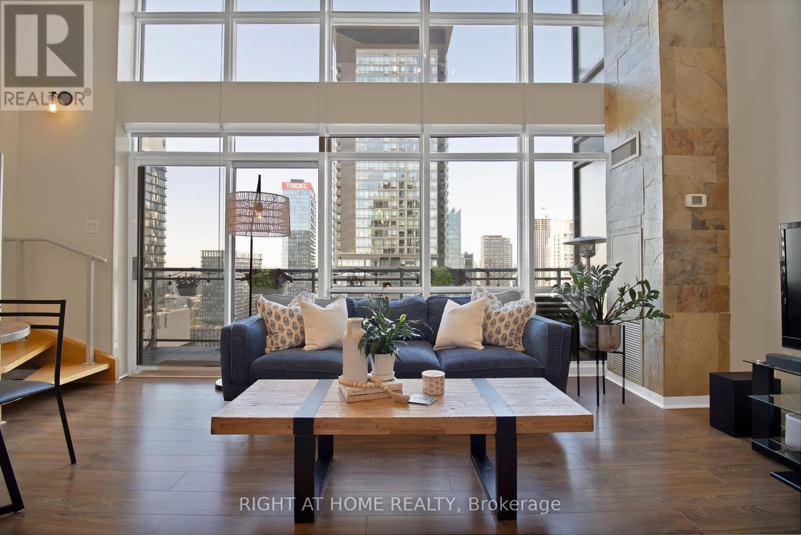 












3205 - 15 FORT YORK BOULEVARD

,
Toronto (Waterfront Communities),




Ontario
M5V3Y4


