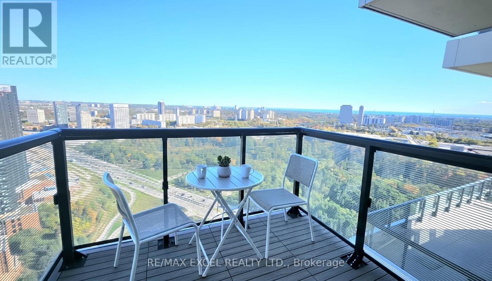 












3409 - 30 INN ON THE PARK DRIVE

,
Toronto (Banbury-Don Mills),




Ontario
M3C0P8

