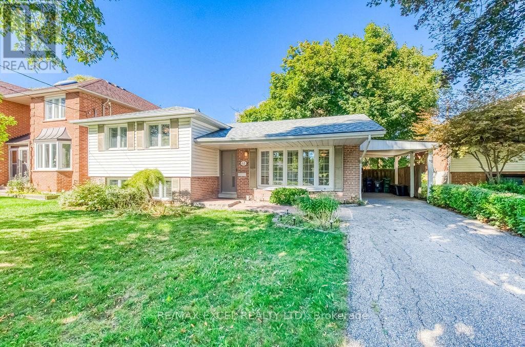 












61 CORNING ROAD

,
Toronto (Don Valley Village),




Ontario
M2J2L9

