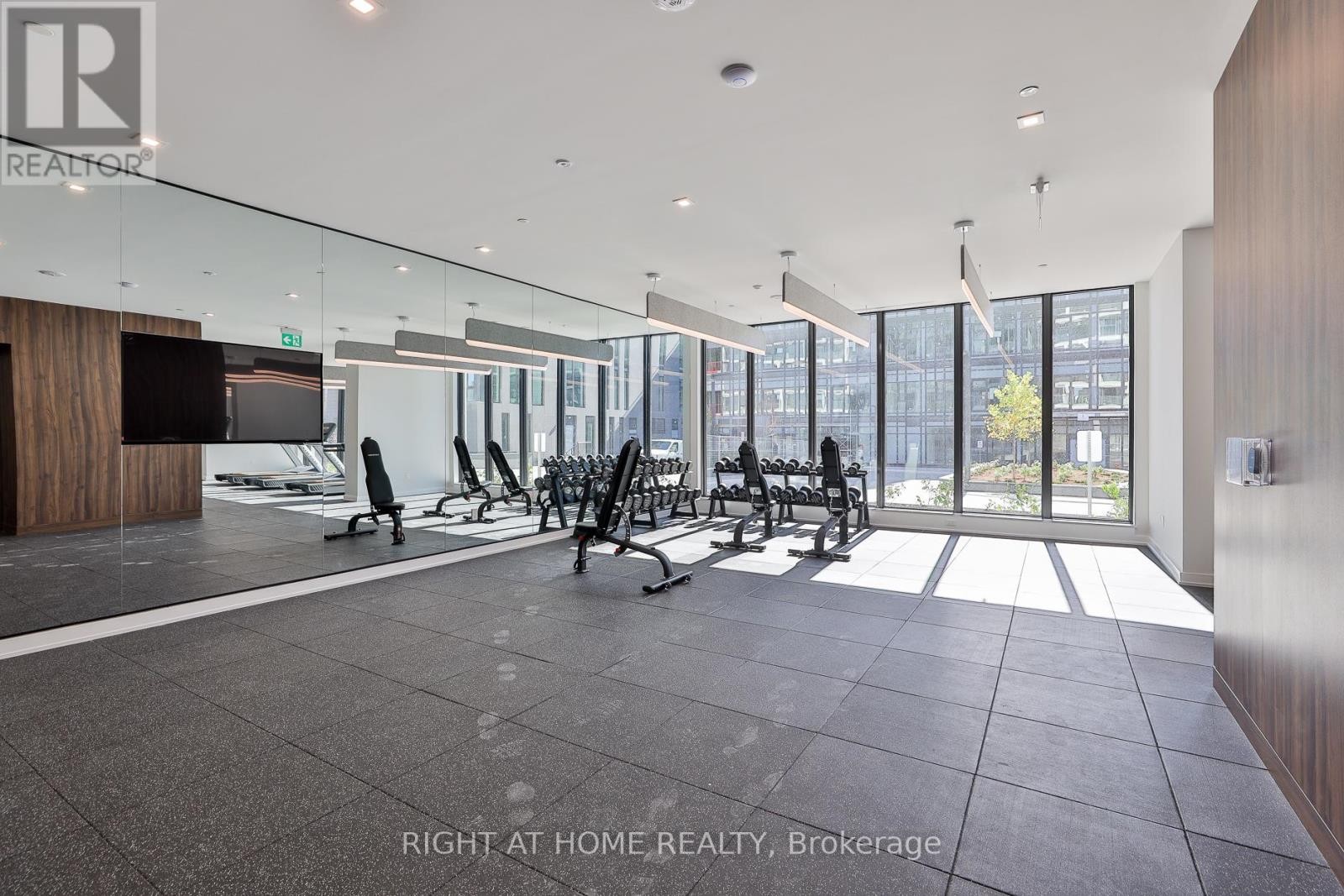 












616 - 1 KYLE LOWRY RD ROAD

,
Toronto (Banbury-Don Mills),




Ontario
M3C0S6

