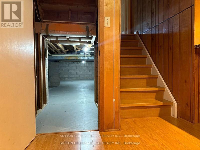 












53 BESTVIEW DRIVE

,
Toronto (Bayview Woods-Steeles),




Ontario
M2M2X8

