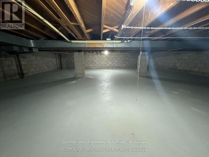 












53 BESTVIEW DRIVE

,
Toronto (Bayview Woods-Steeles),




Ontario
M2M2X8

