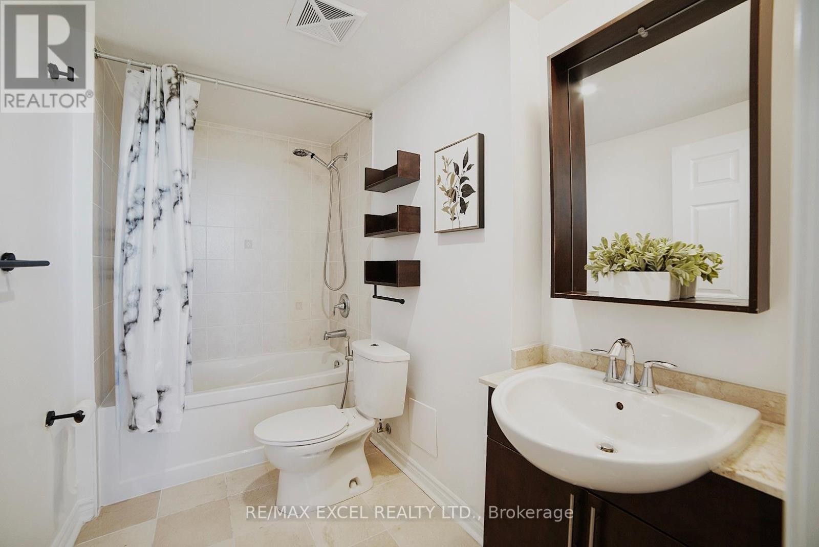 












2602 - 18 HOLMES AVENUE

,
Toronto (Willowdale East),




Ontario
M2N0E1

